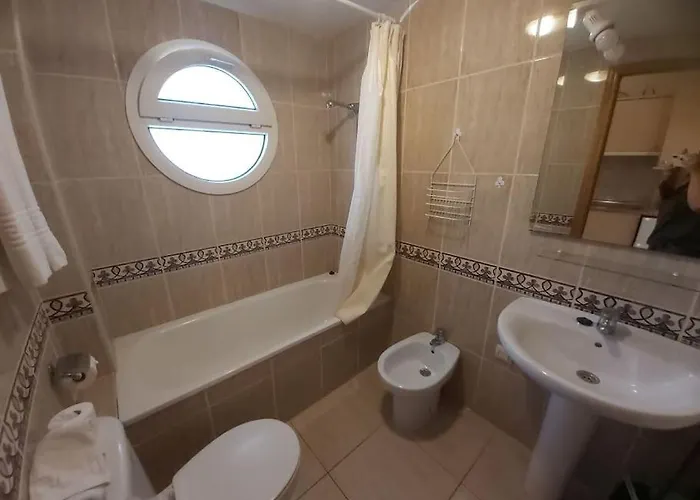 Parque Carolina * Costa Del Silencio